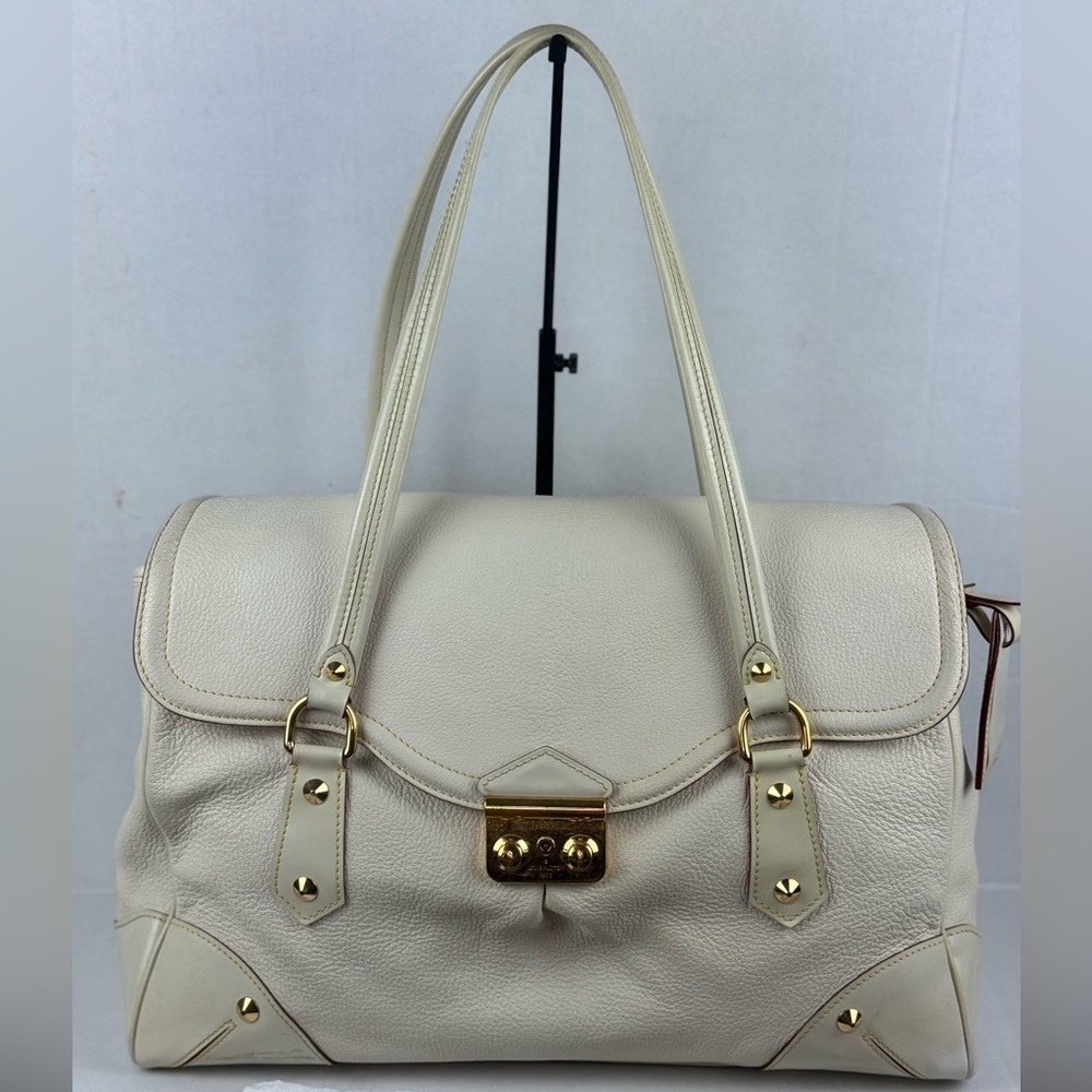 LOUIS VUITTON White Suhali Leather Ladies Shoulder Tote.